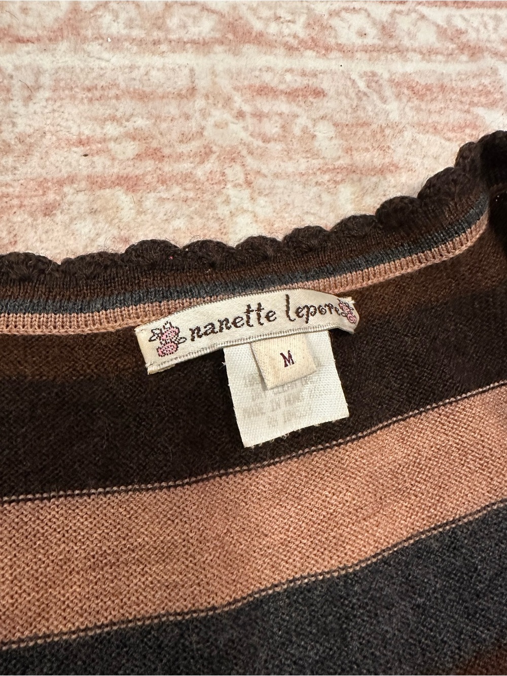 Vintage 🤎 100% Merino Wool Nanette Lepore Top - Picture 3 of 10